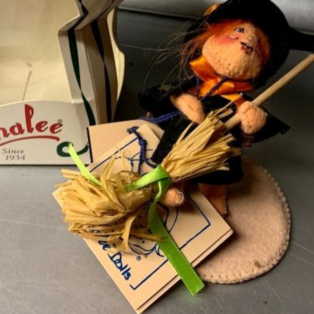 ANNALEE DOLL 6" HALLOWEEN WITCH MOUSE